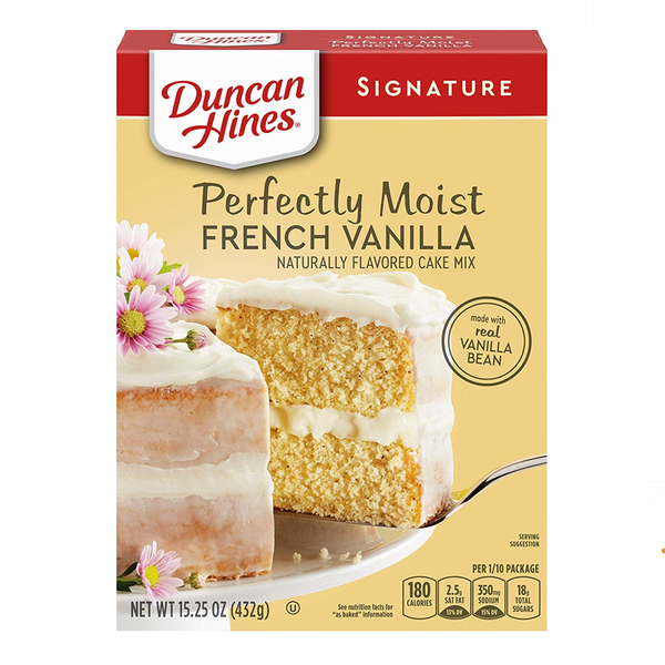 Duncan Hines Signature Perfectly Moist French Vanilla Cake Mix (432g)